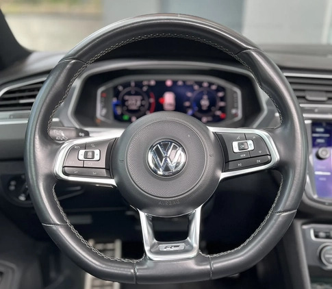 Volkswagen Tiguan cena 119999 przebieg: 123200, rok produkcji 2018 z Wołów małe 326